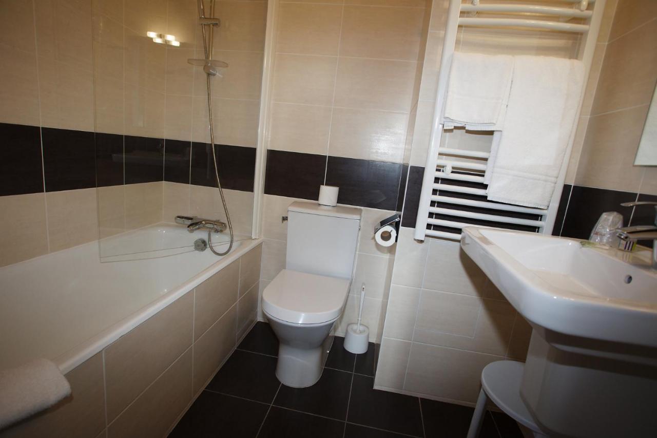 Contact Hotel - Hotel Le Lion D'Or Lamballe Zewnętrze zdjęcie