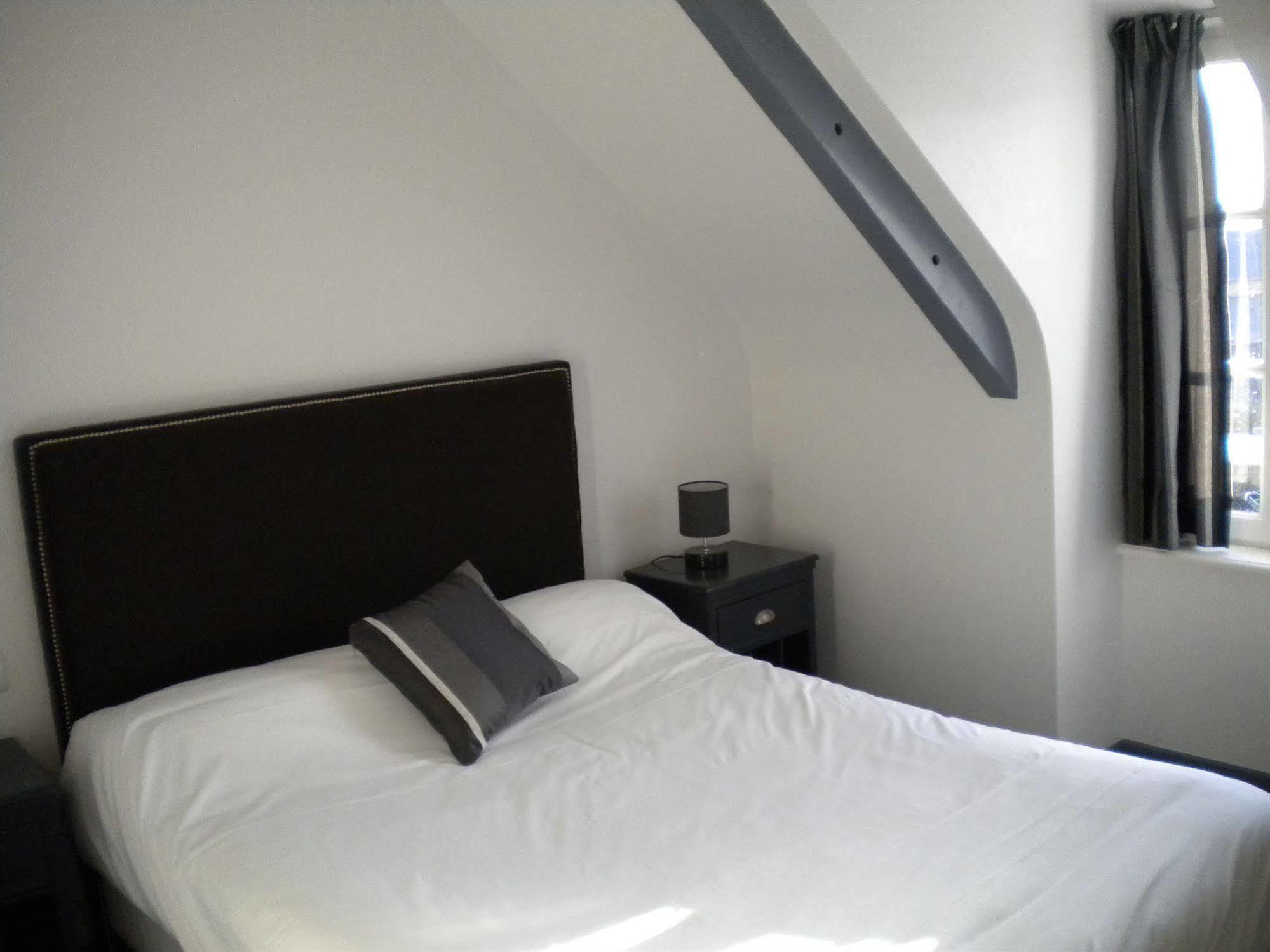 Contact Hotel - Hotel Le Lion D'Or Lamballe Zewnętrze zdjęcie