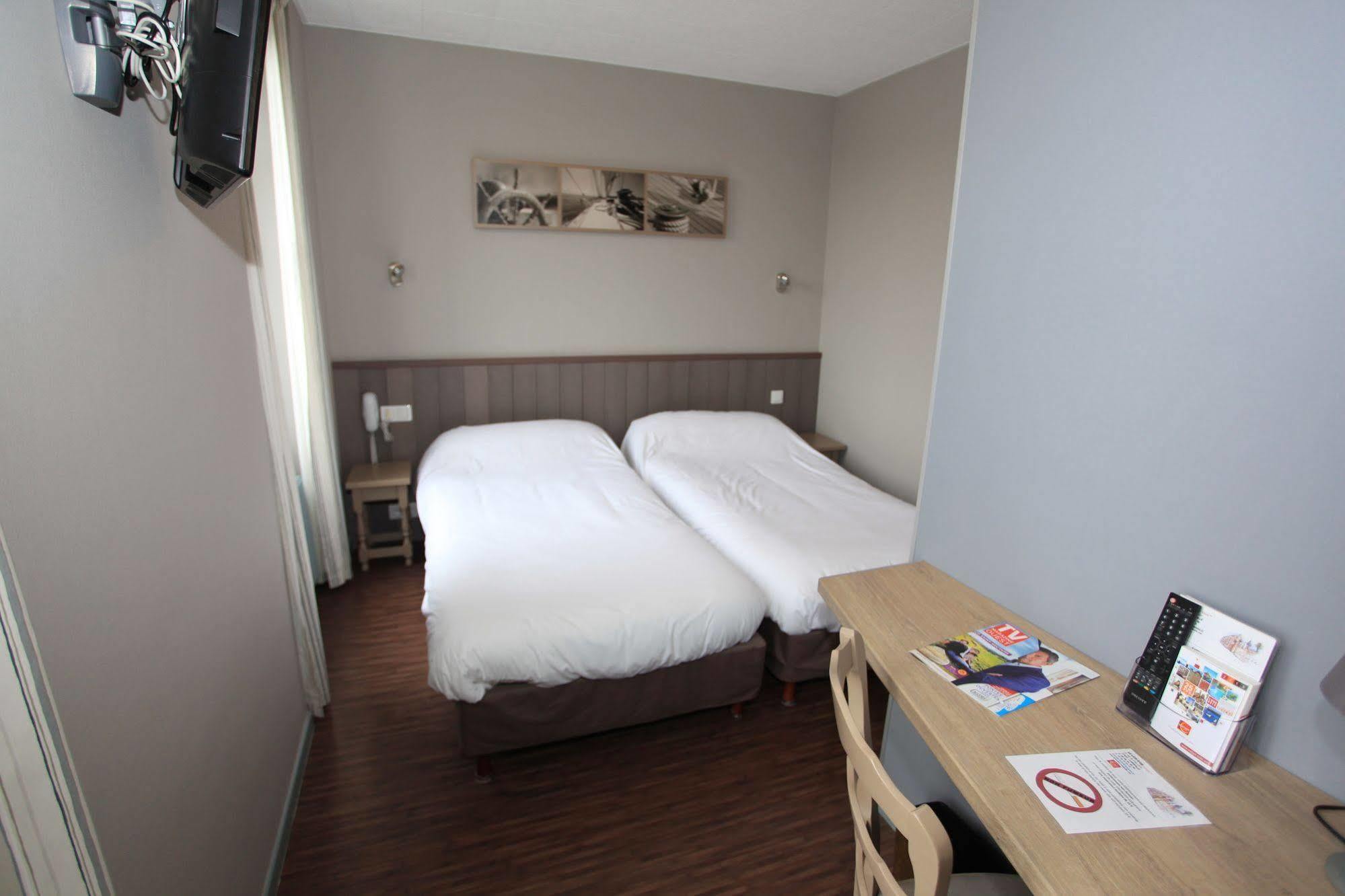 Contact Hotel - Hotel Le Lion D'Or Lamballe Zewnętrze zdjęcie
