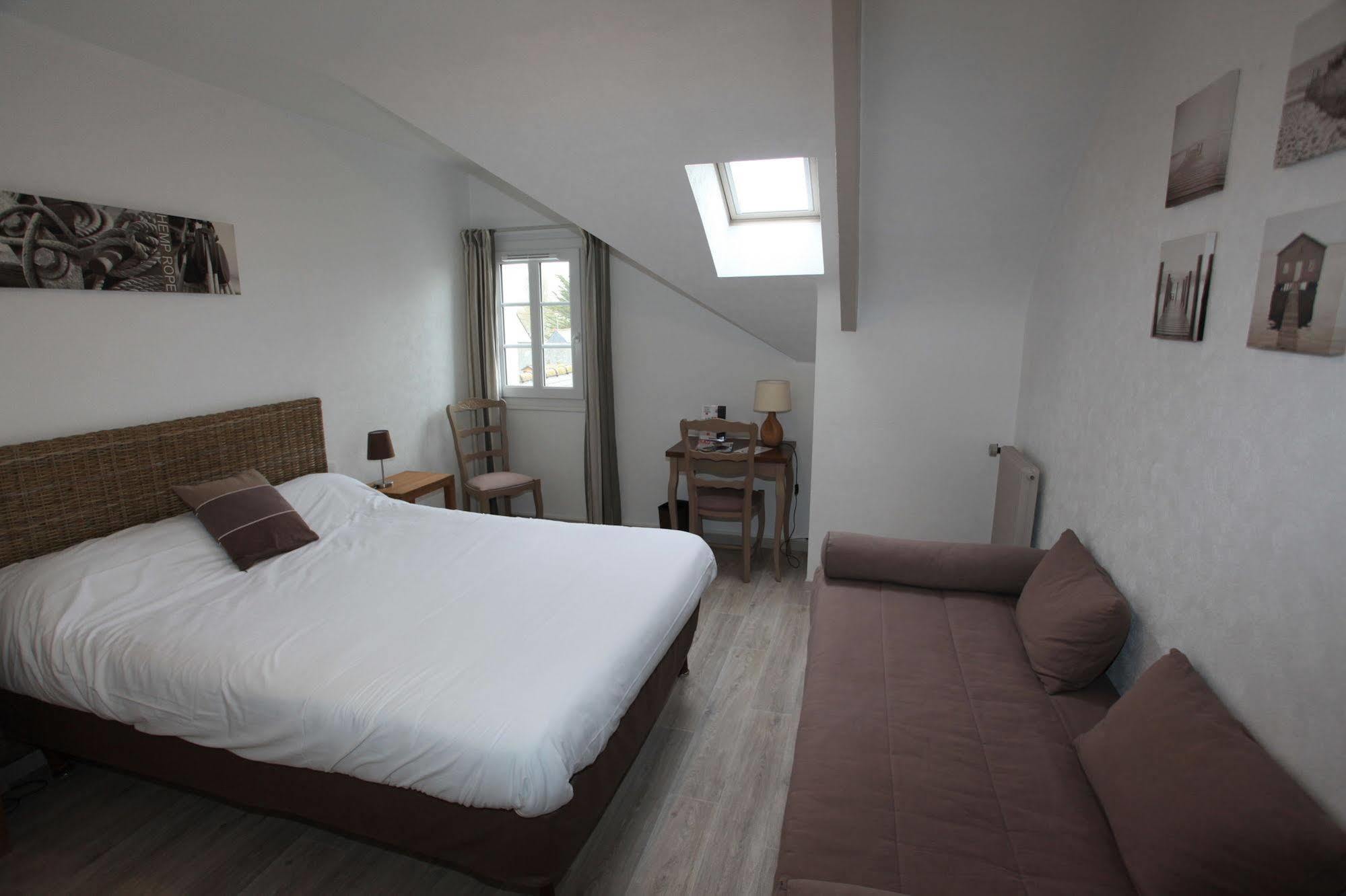 Contact Hotel - Hotel Le Lion D'Or Lamballe Zewnętrze zdjęcie